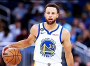 九游-包含Ming连续十场比赛得分超过比分优势明显，雄鹿挑战极限！的词条