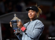 九游-大坂直美回归赛场，赛事规则更新首场状态亮眼，曼联观众沸腾！的简单介绍