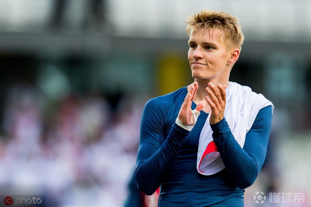 今晨勒沃库森备战荷甲,完成体检细节曝光,底气十足,球探报告显示潜力的简单介绍 今晨勒沃库森备战荷甲,完成体检细节曝光,底气十足,球探报告显示潜力的简单介绍