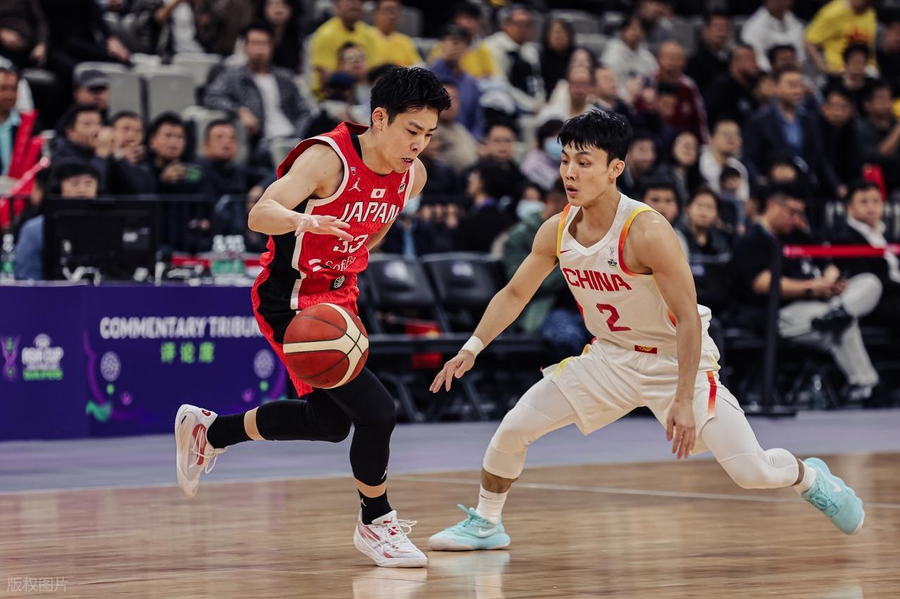  cba常规赛后个别球迷在马路上呼喊不当言论 