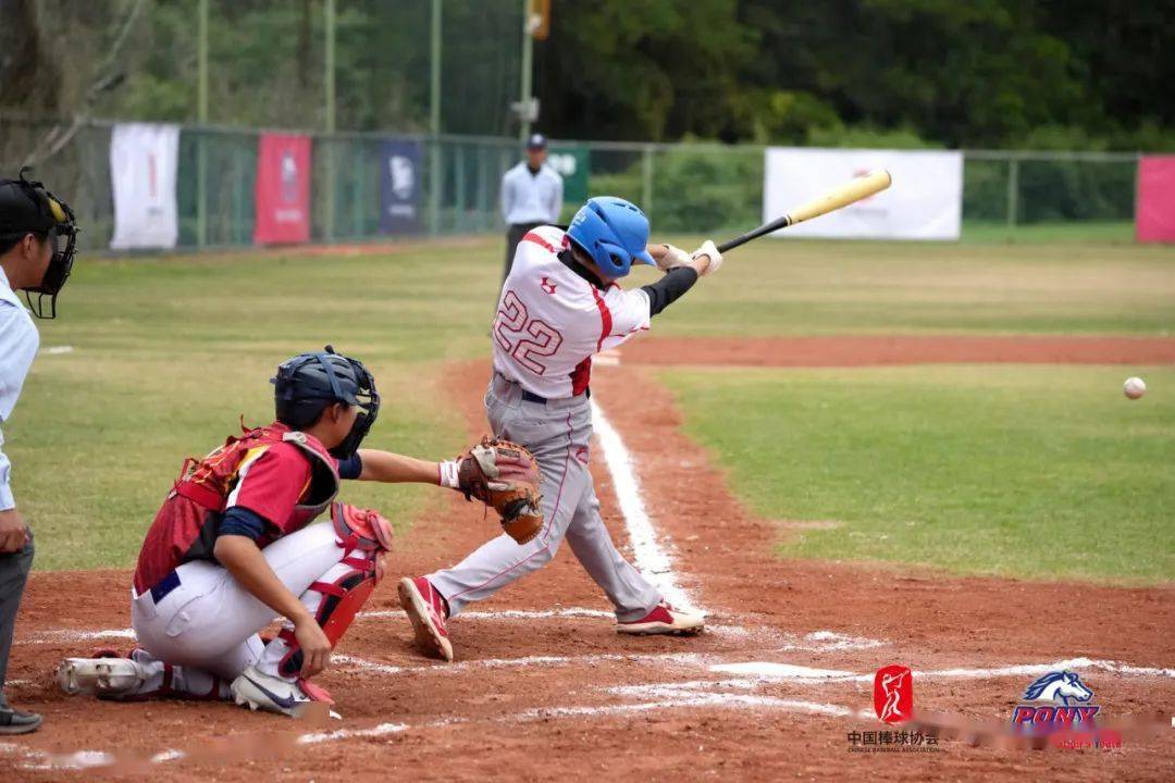 描写比赛场面的句子20字 描写比赛场面的句子20字